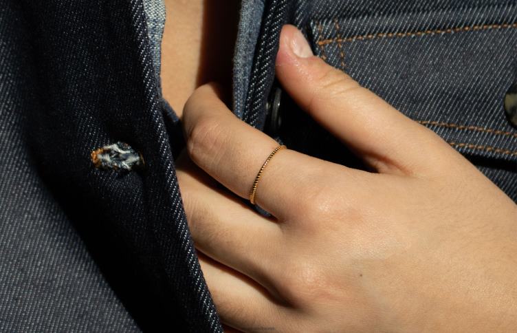 Oliver Cabell femmes anneau torsadé 4D0P435 accessoires or